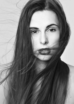 Simona M